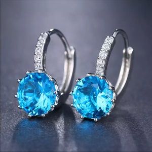 New 925 Silver Sapphire Stud Earrings